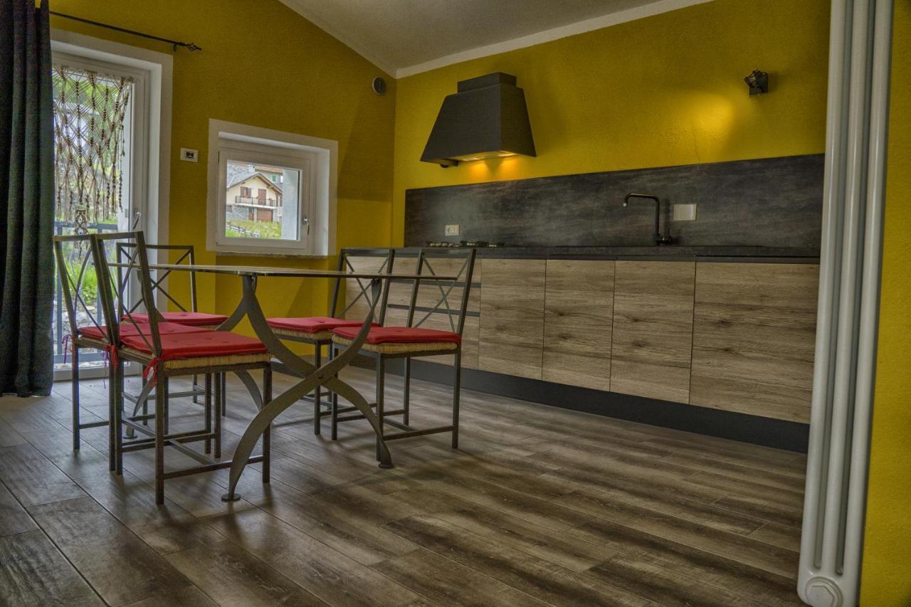 Chèvres à Cheval - Apartment Aosta Exterior foto